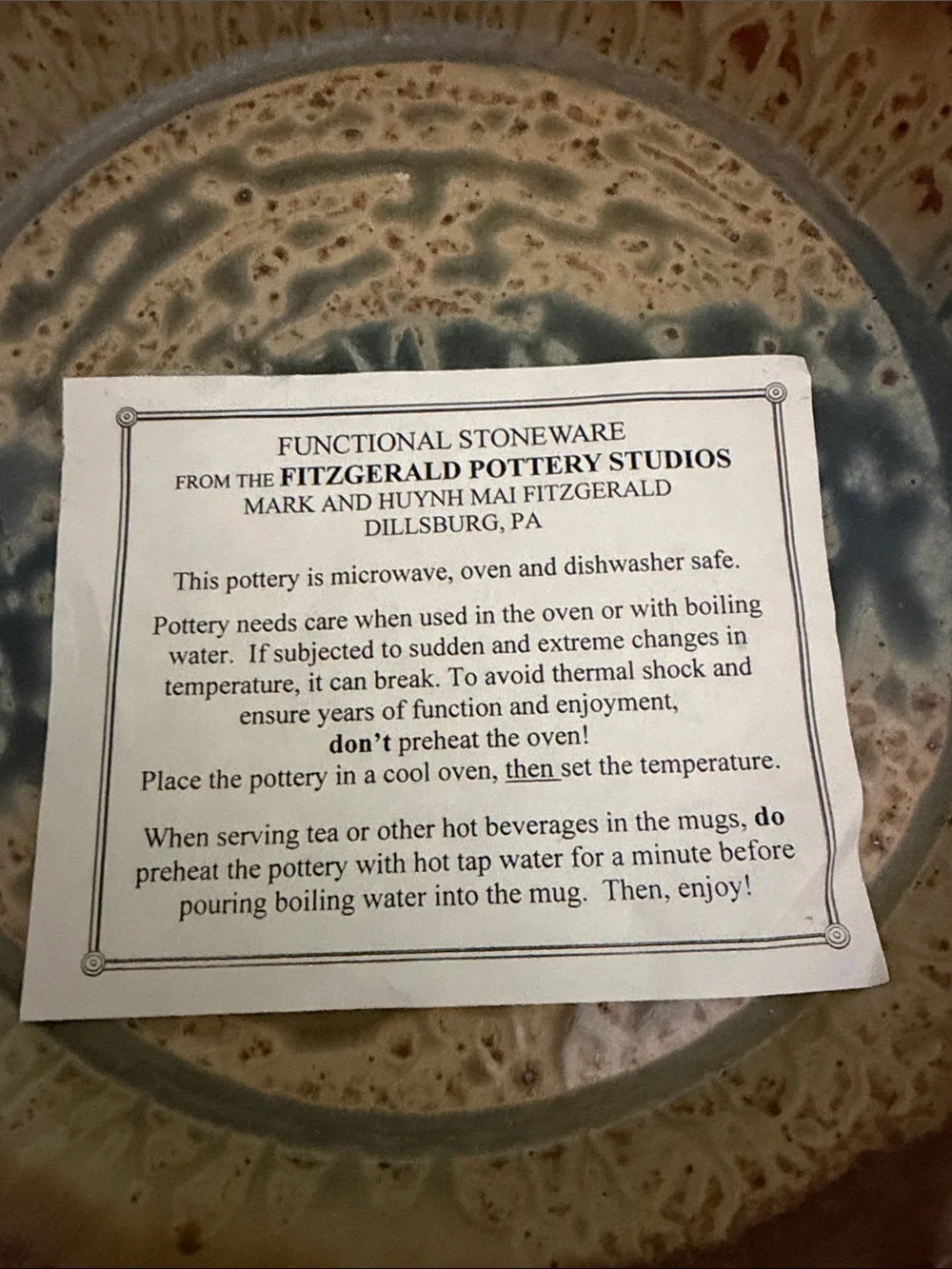 Fitzgerald Pottery Pie Plate 10” Micro Oven Dishwasher Safe Tan/Blue Gorgeous!